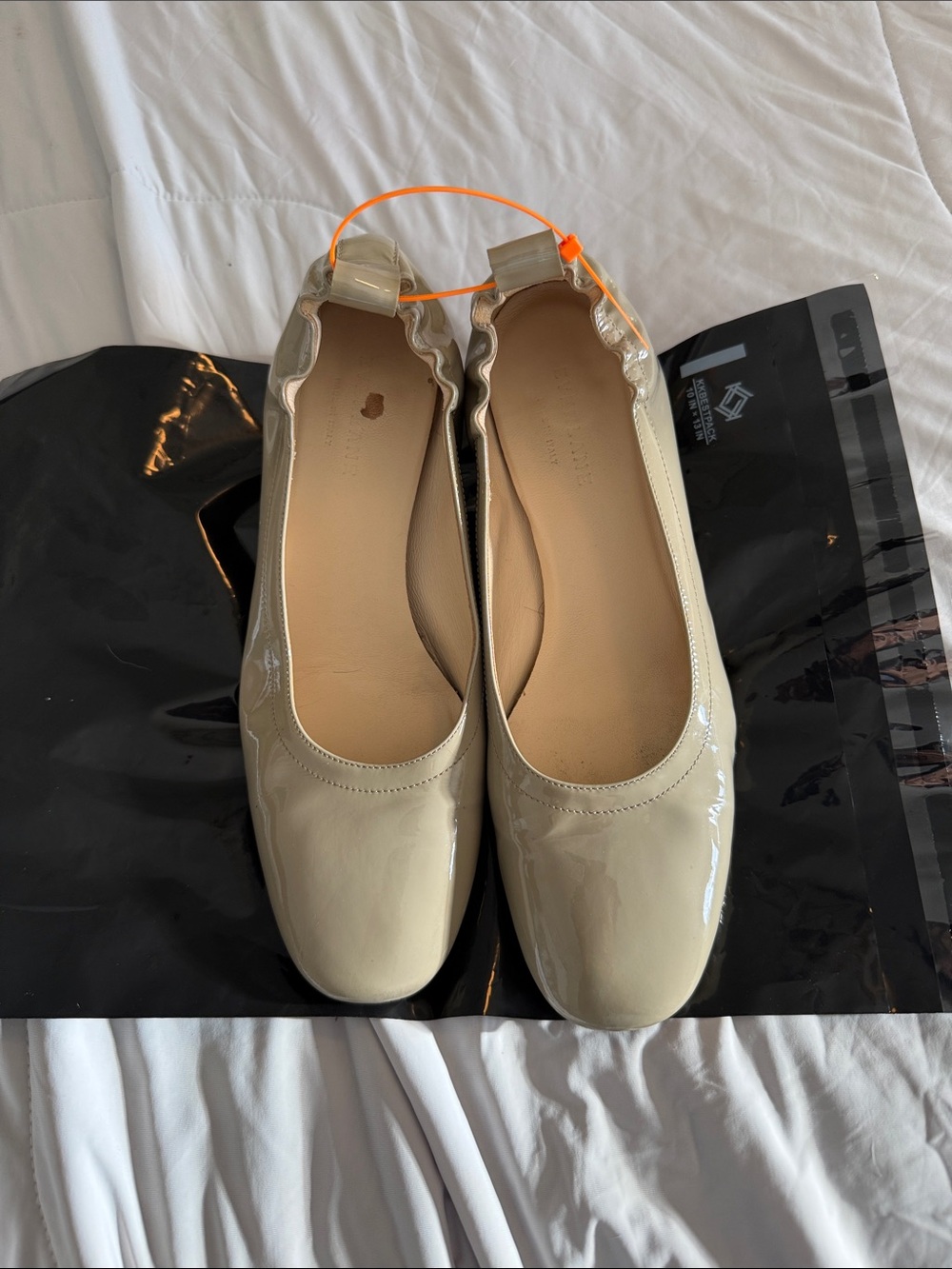 Everlane Patent Ballet Flats in Light Beige